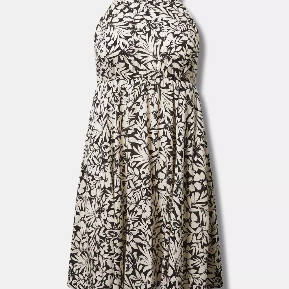 Torrid size 1 Black and White Floral A-Line Mini Dress